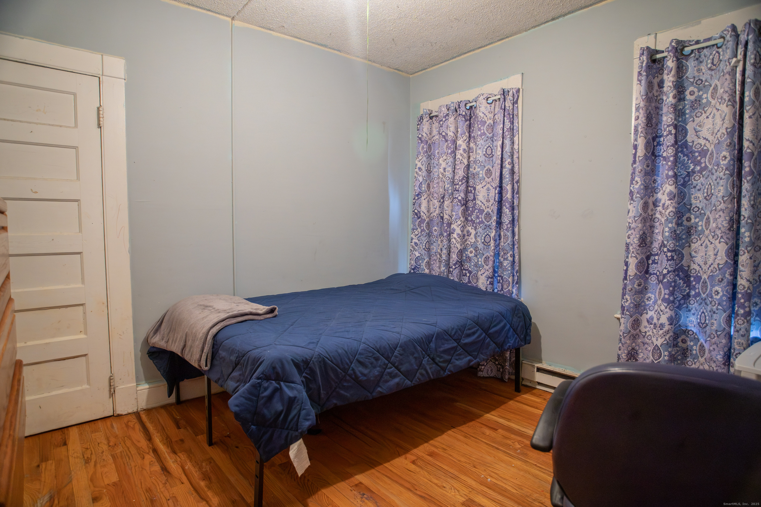 381 Congress Avenue Waterbury, CT 06708 - Photo 5 of 16