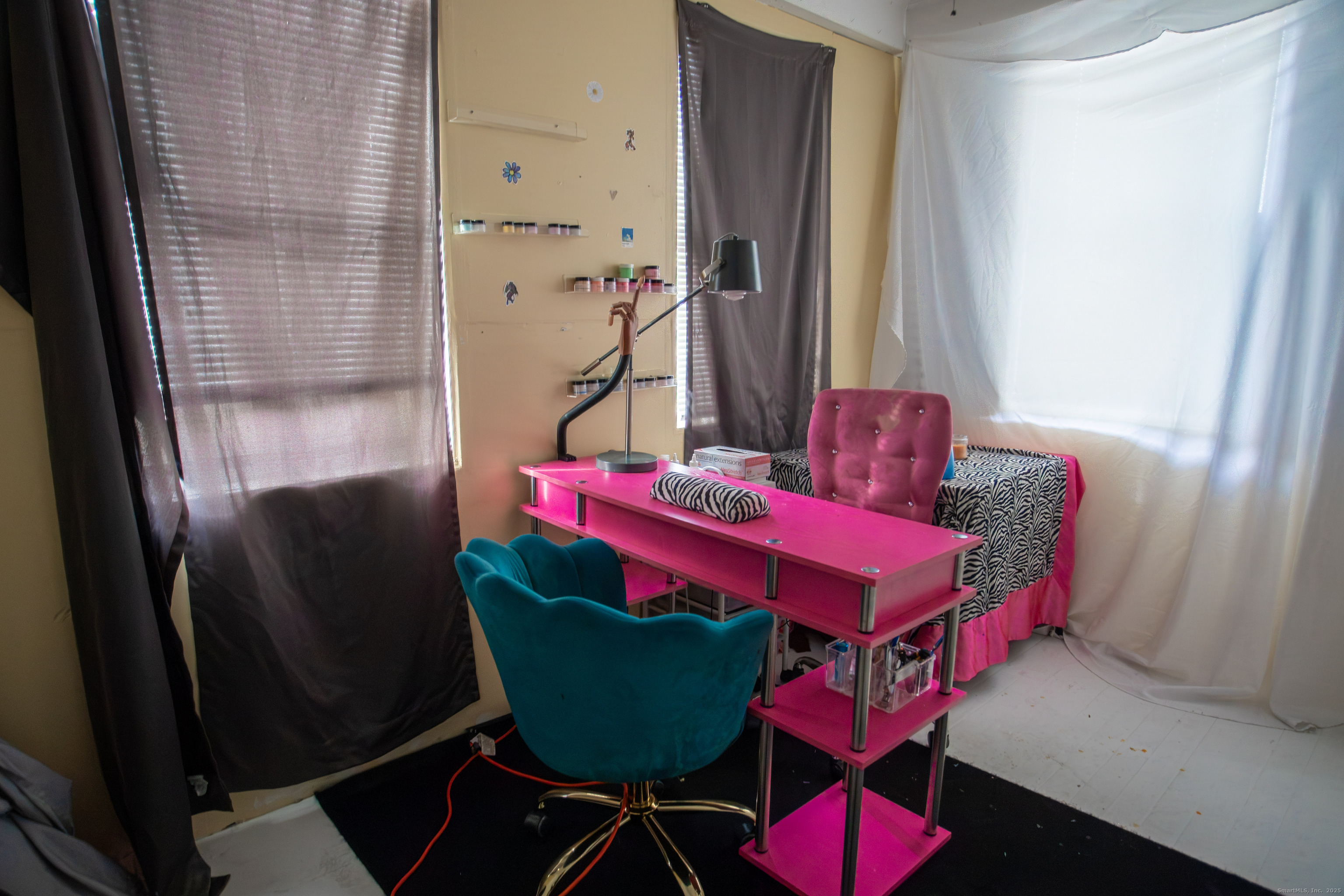 381 Congress Avenue Waterbury, CT 06708 - Photo 10 of 16