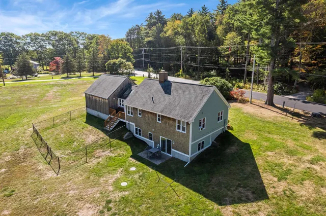 $649,000 | 152 Amesbury Road, Kensington, NH 03833