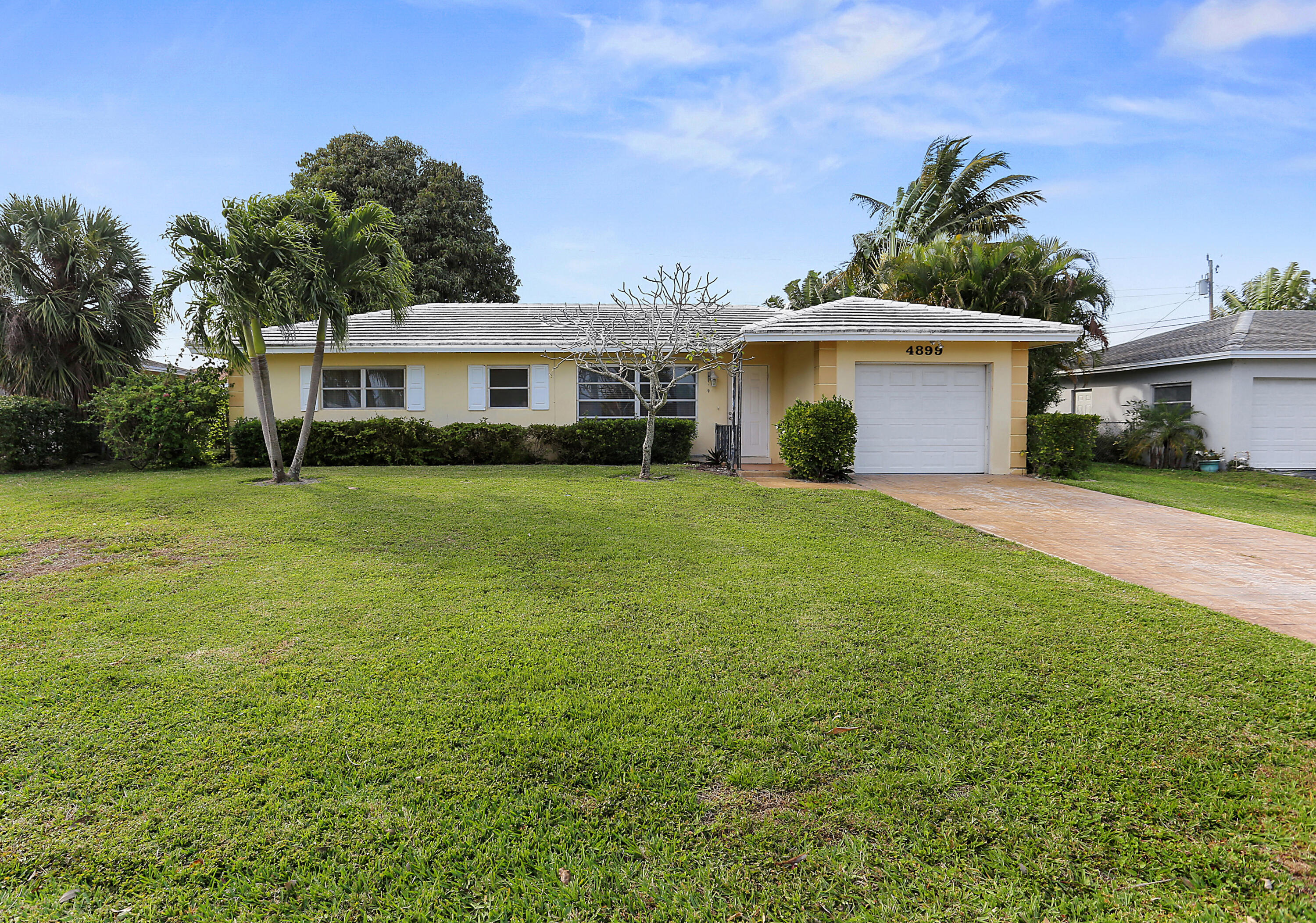GREAT EAST BOCA LOCATION!