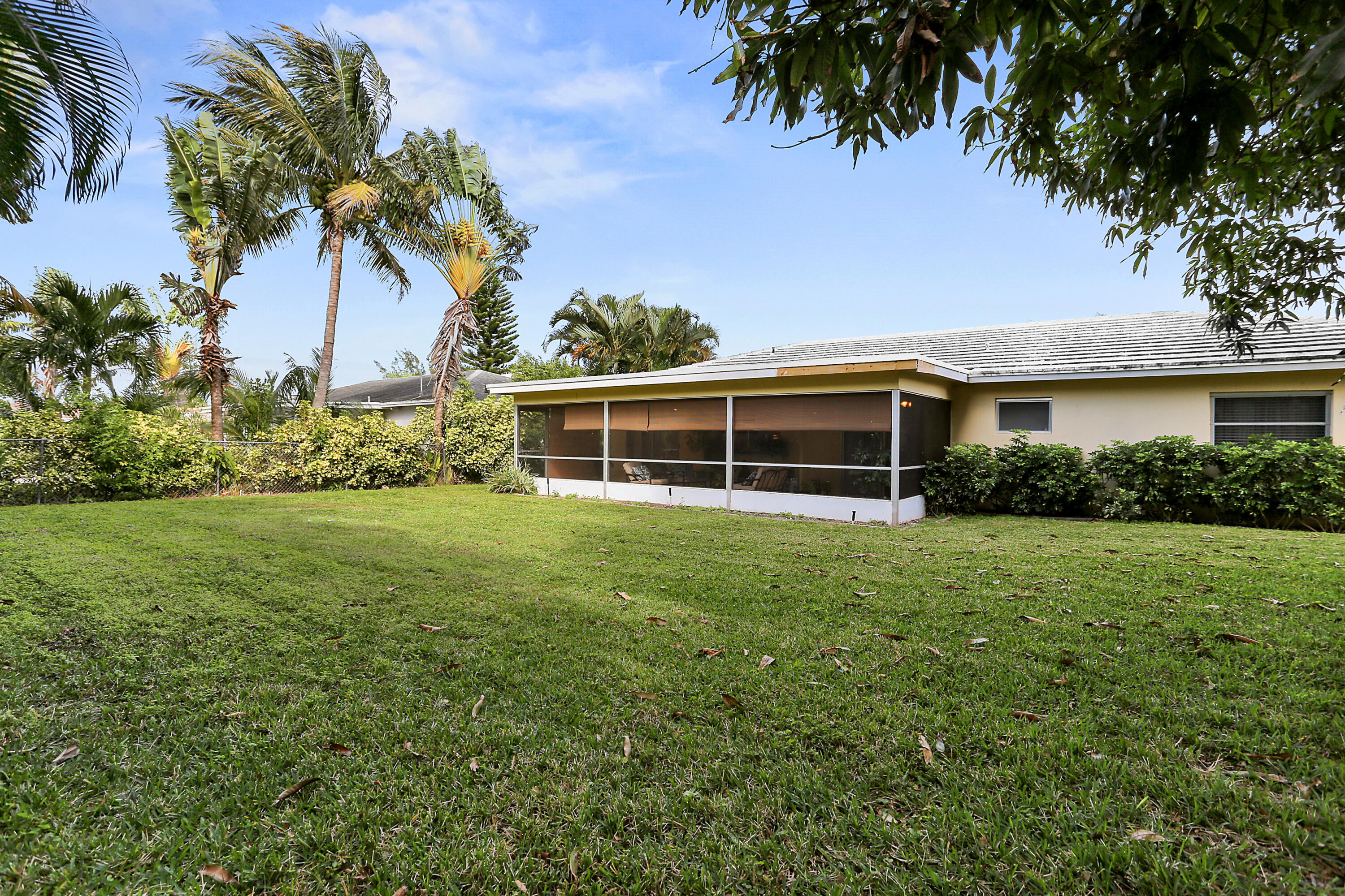 4899 Northwest 5th Avenue Boca Raton, FL 33431 - Photo 13 of 20 BACKYARD VIEW...