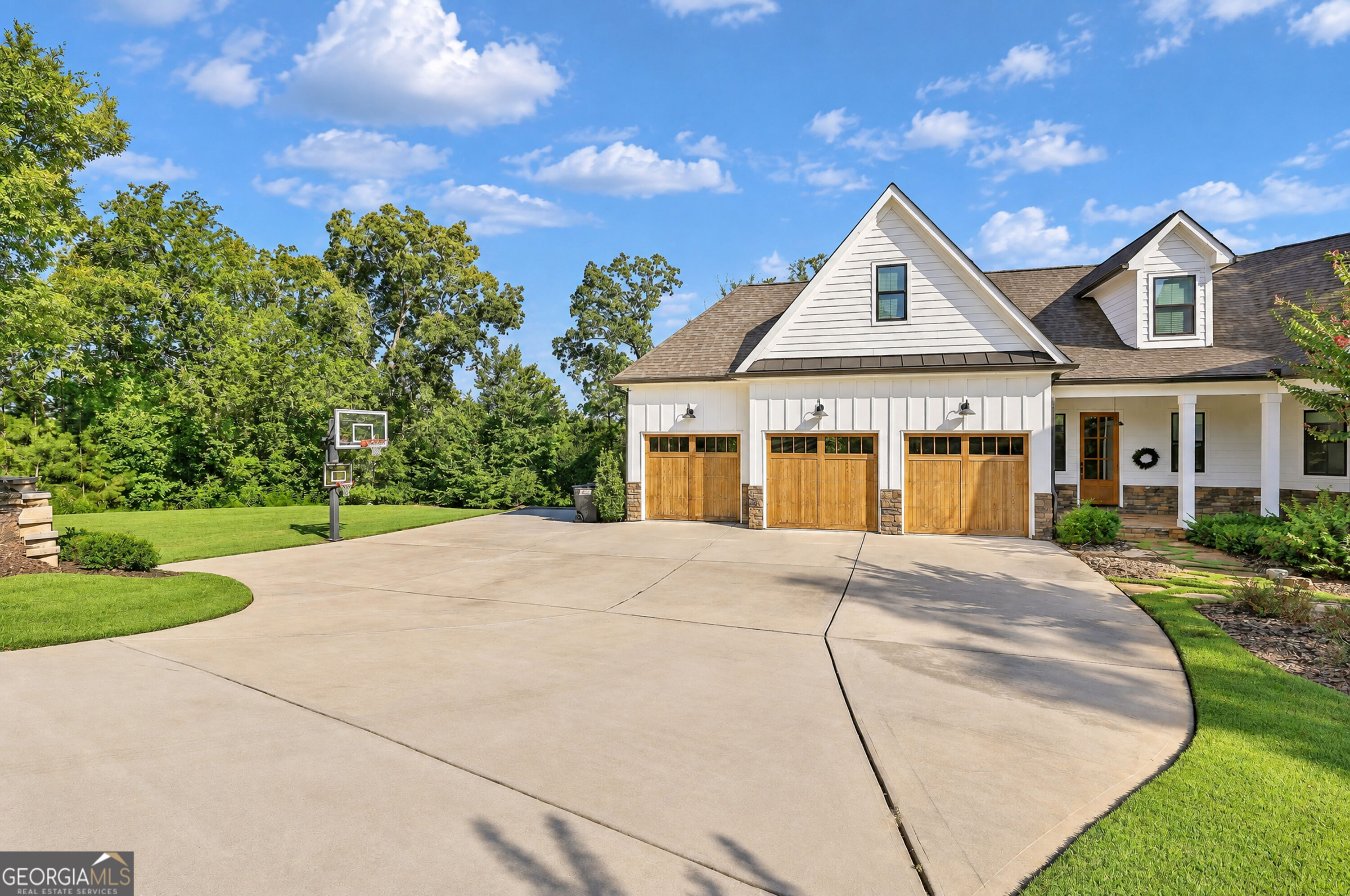 25 Paragon Point Newnan, GA 30265 - Photo 4 of 102 Gallery Image 4