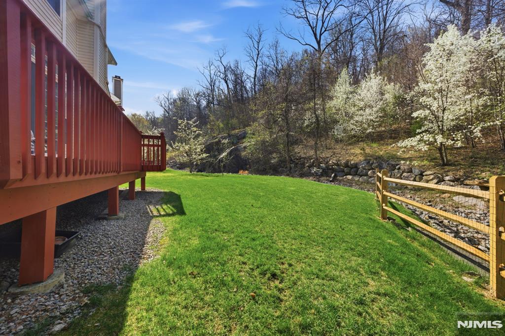 1 Skytop Ridge Oakland, NJ 07436 - Photo 40 of 43