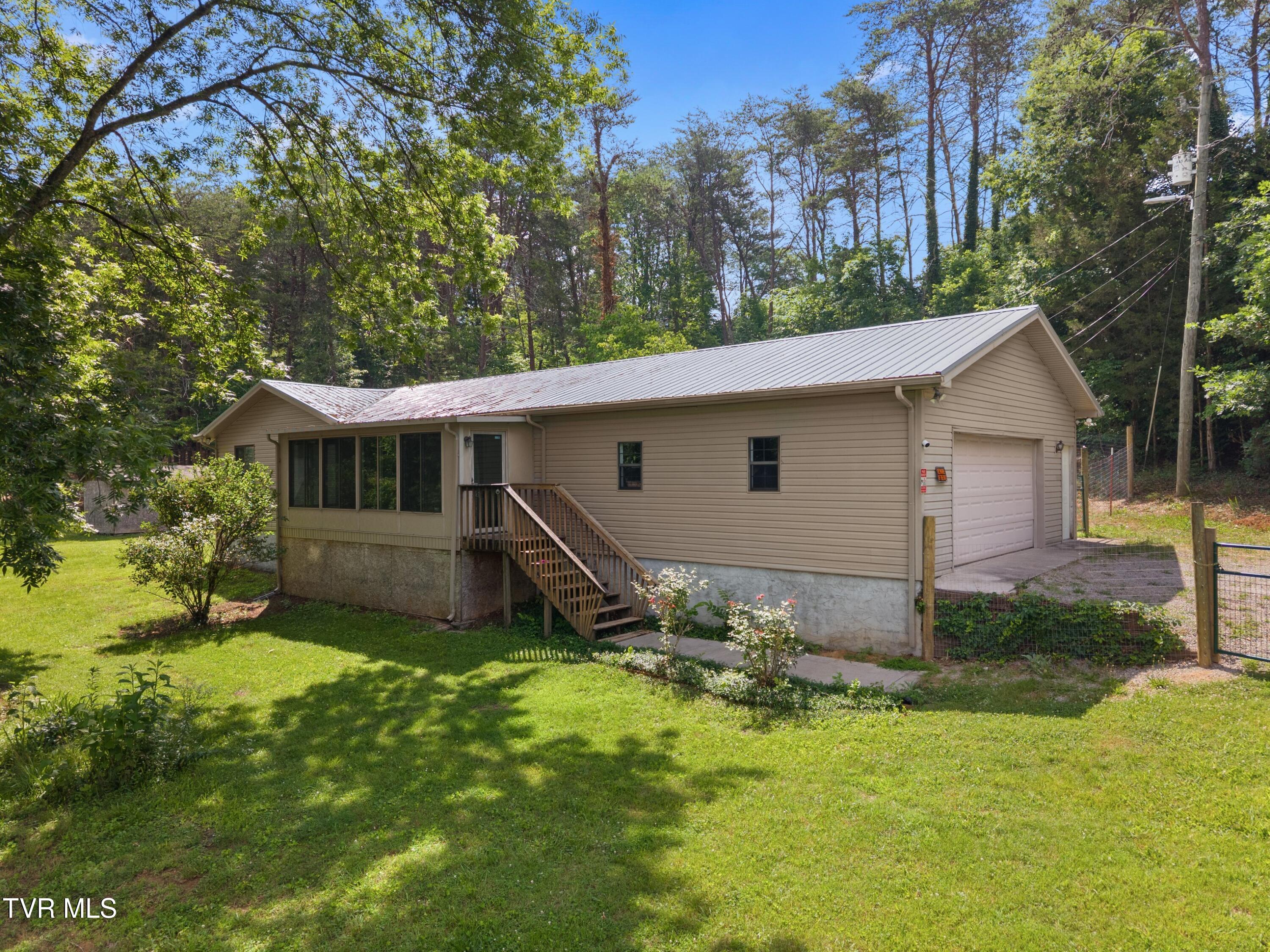 1689 McCleary Bend Road Sevierville, TN 37876 - Photo 1 of 42 003-1689McClearyBendRoad-Sevierville-TN-