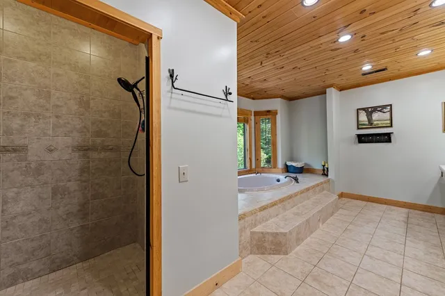 $1,100,000 | 2007 Pine Log Church Road, Brasstown, NC 28902