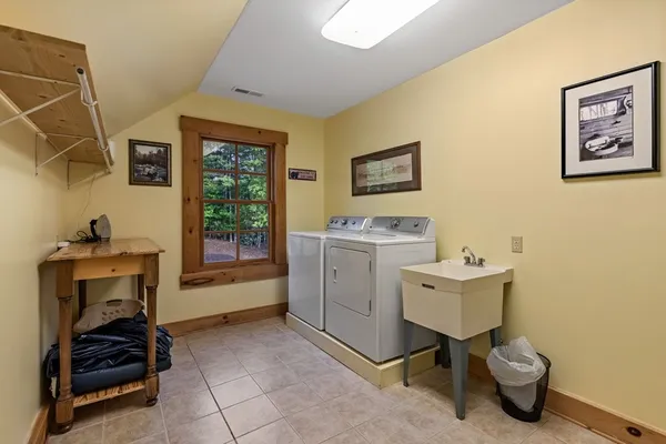 $1,050,000 | 2007 Pine Log Church Road, Brasstown, NC 28902