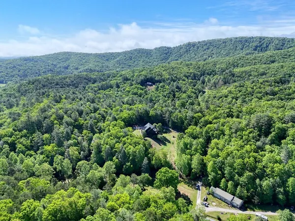 $1,050,000 | 2007 Pine Log Church Road, Brasstown, NC 28902