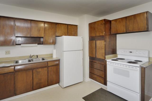 4038 Nazareth Road Kalamazoo, MI 49004 - Photo 5 of 12 Additional Photo
