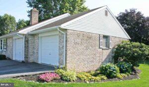 804 Sue Drive Lititz, PA 17543 - Photo 4 of 32 Gallery Image 4