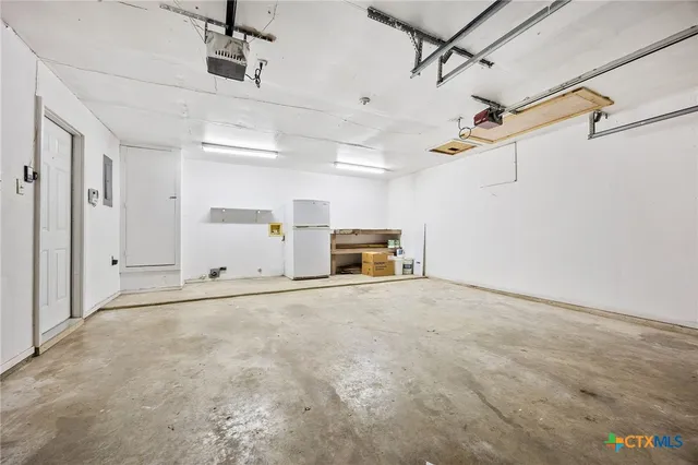 $230,000 | 2006 Canyon Creek Drive, Temple, TX 76502