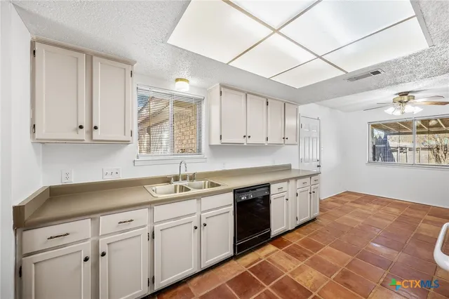 $230,000 | 2006 Canyon Creek Drive, Temple, TX 76502