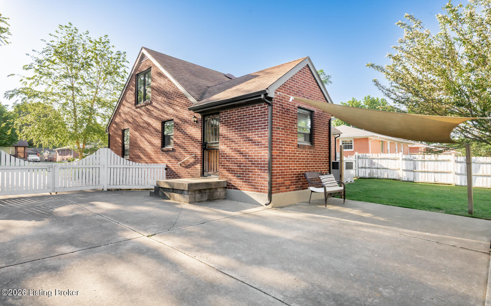 7706 Bluebonnet Road Louisville, KY 40258 - Photo 6 of 50 BBA-106