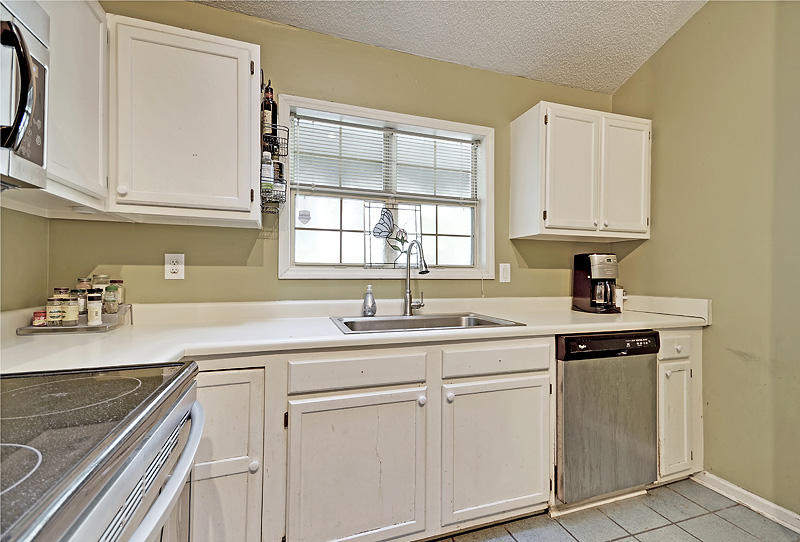 1215 Llewellyn Road Mount Pleasant, SC 29464 - Photo 11 of 24 DSC_0571_DSC_0575-copy
