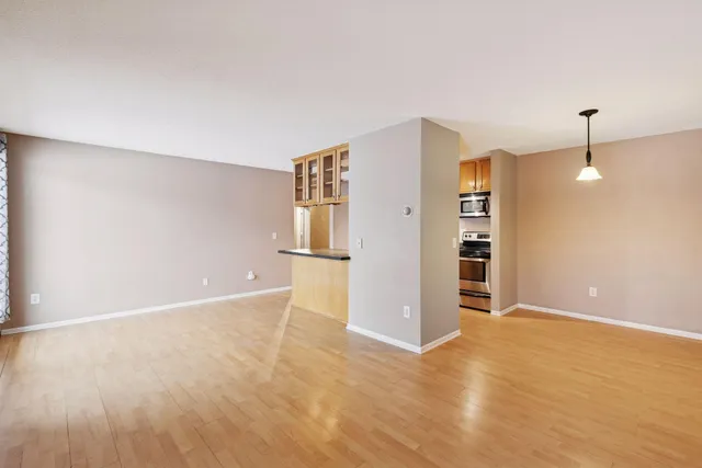 $115,000 | 4110 Rahn Road, Unit 121, Eagan, MN 55122