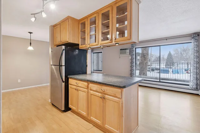 $115,000 | 4110 Rahn Road, Unit 121, Eagan, MN 55122