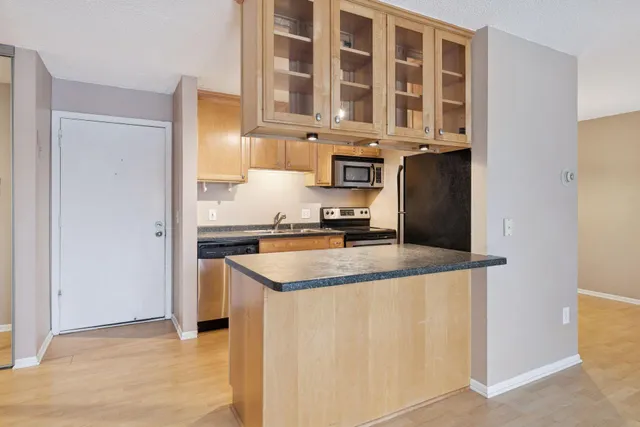 $115,000 | 4110 Rahn Road, Unit 121, Eagan, MN 55122