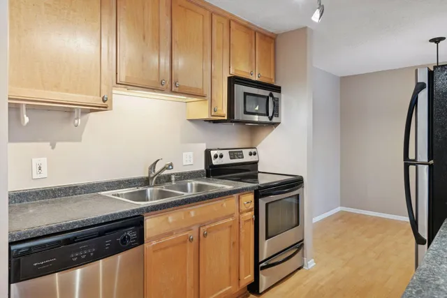 $115,000 | 4110 Rahn Road, Unit 121, Eagan, MN 55122