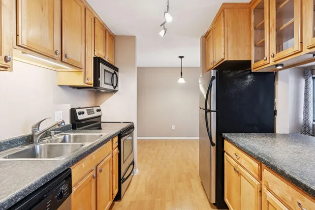 $115,000 | 4110 Rahn Road, Unit 121, Eagan, MN 55122