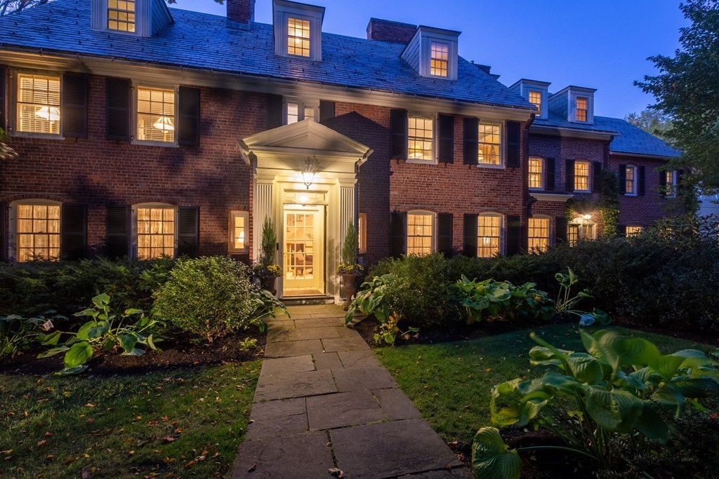 65 Essex Road Newton, MA 02467 - Photo 1 of 34 Gallery Image 1
