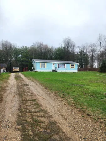 $139,900 | 21278 10th Avenue, Barryton, MI 49305