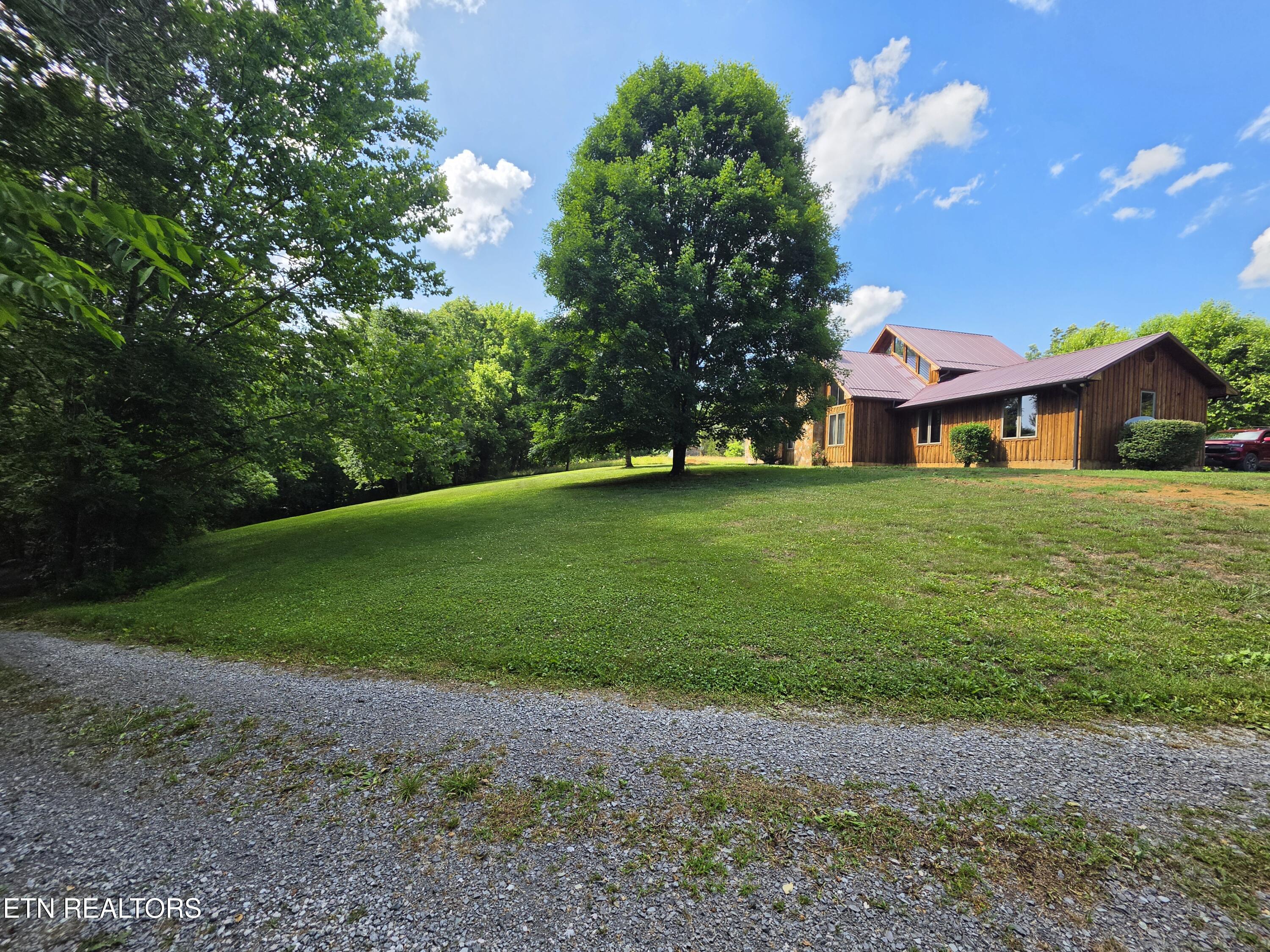 264 Carlos Road Sneedville, TN 37869 - Photo 4 of 58 20260611_162057