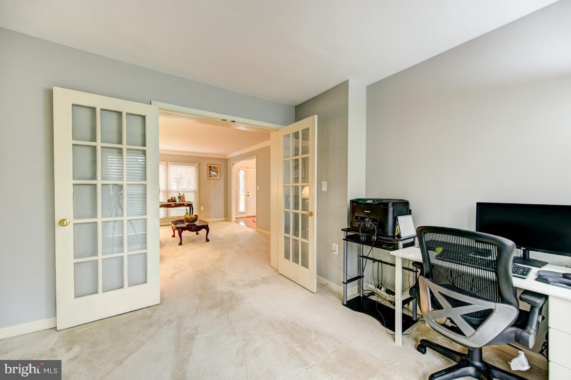 813 Spring Knoll Drive Herndon, VA 20170 - Photo 18 of 62