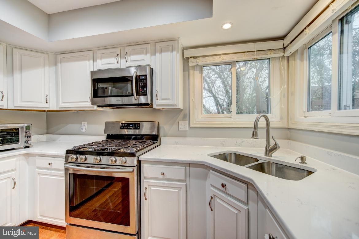 813 Spring Knoll Drive Herndon, VA 20170 - Photo 30 of 62