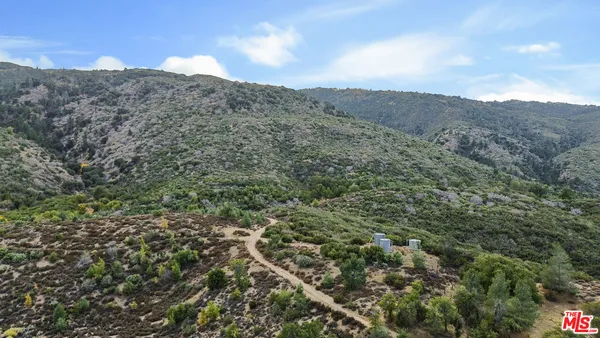 $11,975,000 | 28765 Pine Canyon Road, Lake Hughes, CA 93532