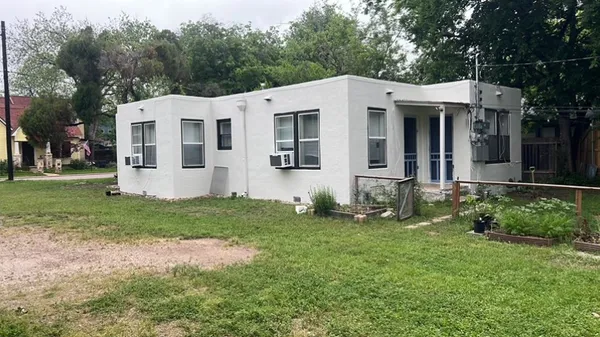 $1,550 | 5009 Avenue G, Unit B, Austin, TX 78751