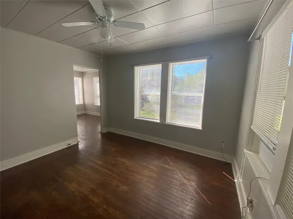 $1,550 | 5009 Avenue G, Unit B, Austin, TX 78751