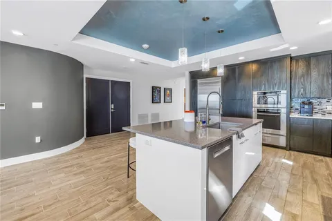 $4,295,000 | 19816 Gulf Boulevard, Unit 201, Indian Shores, FL 33785