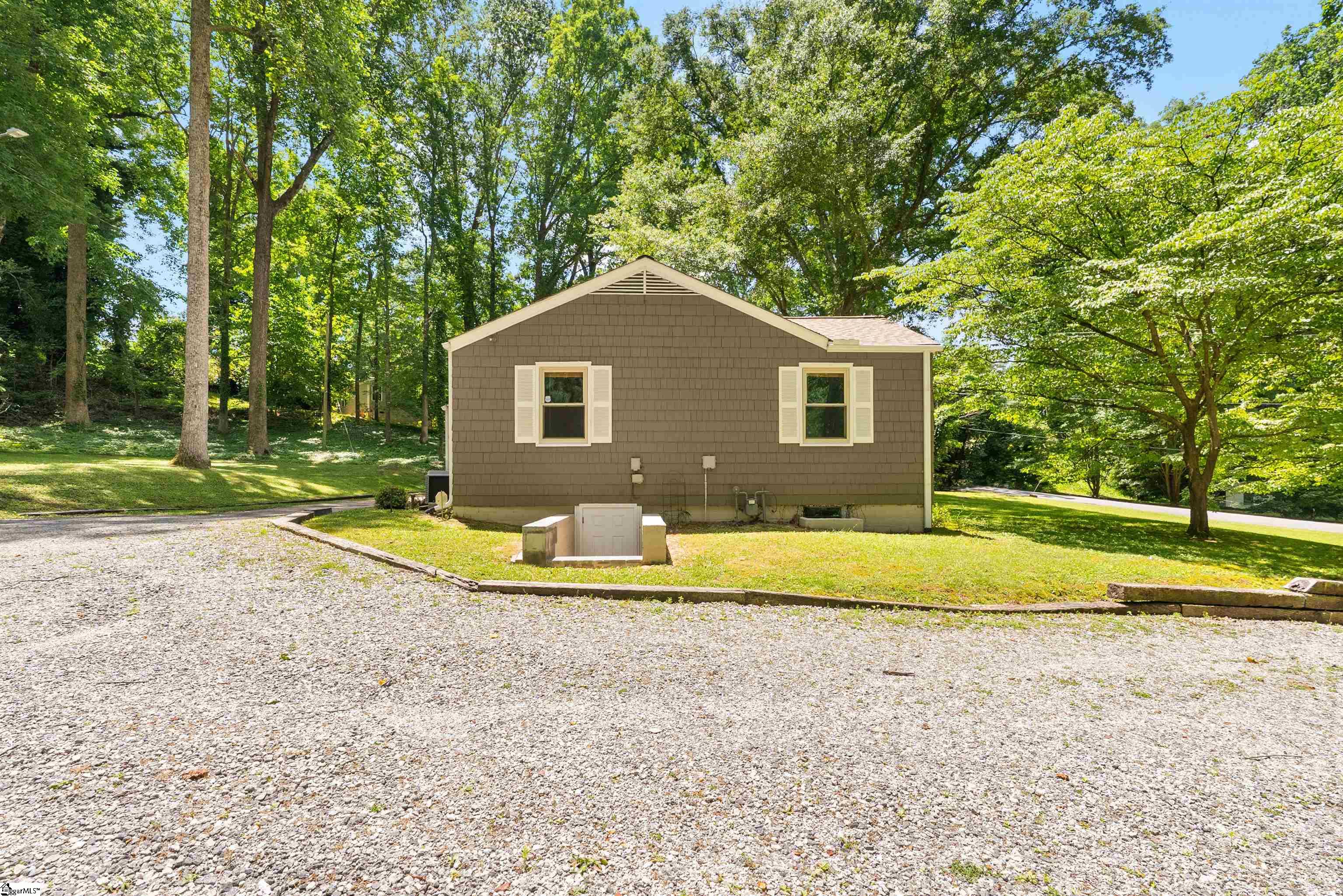 100 Maxwell Road Spartanburg, SC 29302 - Photo 22 of 33 Gallery Image 22
