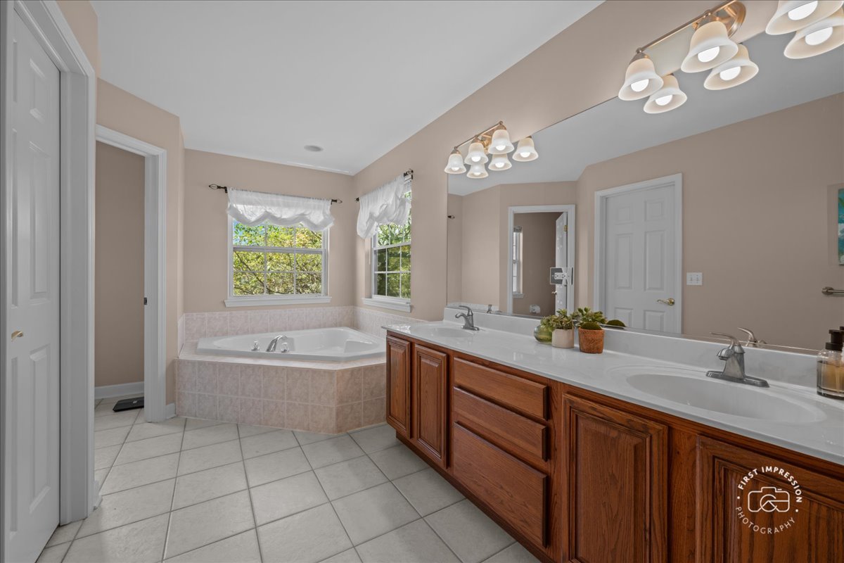 470 Prairie View Drive Geneva, IL 60134 - Photo 18 of 31