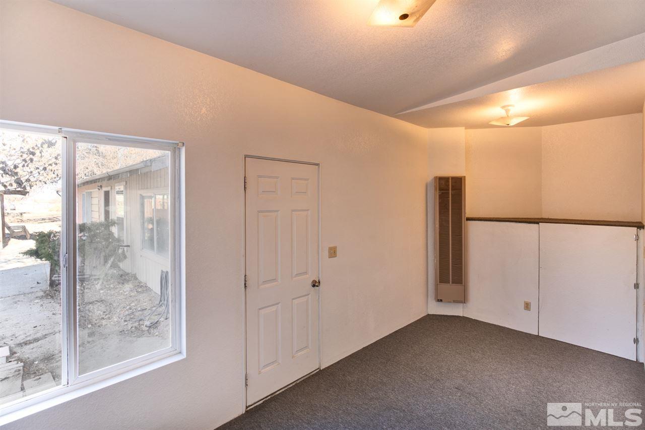 4320 Reno Highway Fallon, NV 89406 - Photo 19 of 28 a view of an empty room