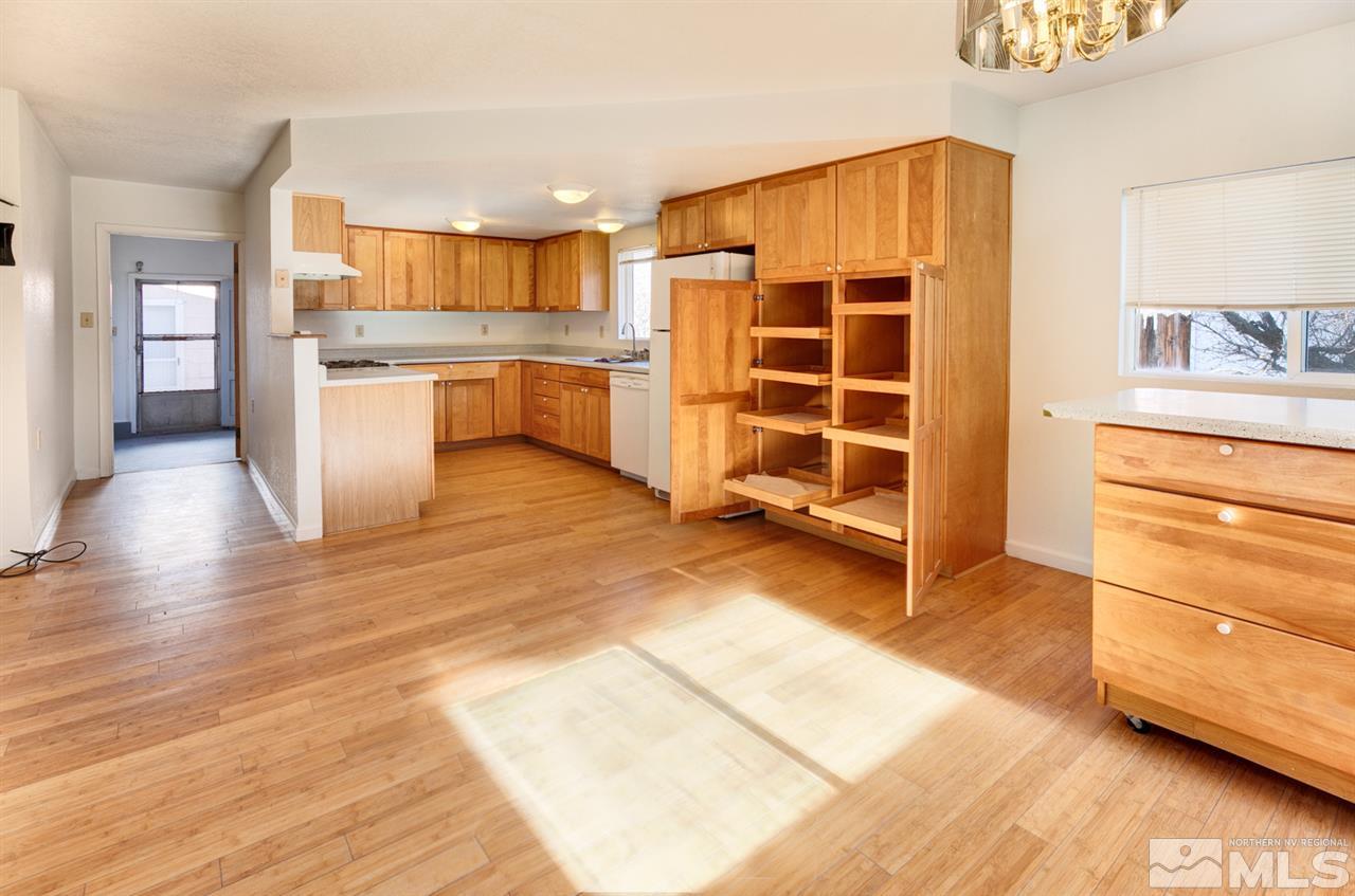 4320 Reno Highway Fallon, NV 89406 - Photo 5 of 28 a view of kitchen with wooden floor and electronic appliances