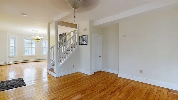 $405,000 | 8 Crown Street, Worcester, MA 01609