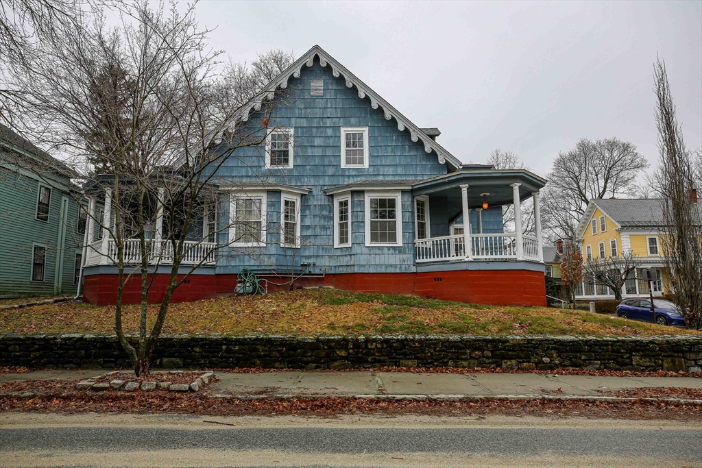 8 Crown Street Worcester, MA 01609 - Photo 26 of 26