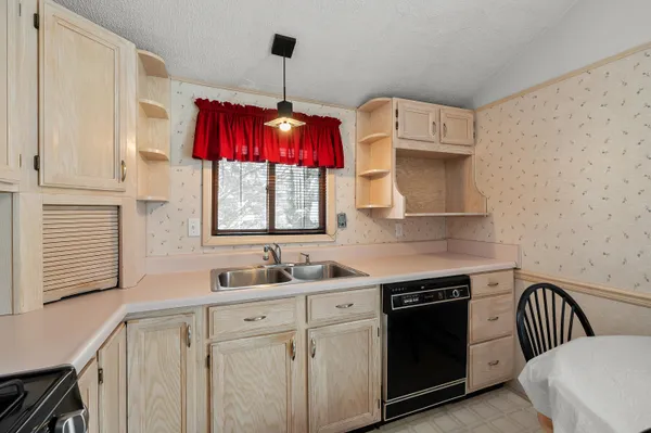 $175,000 | 1170 West Bridge Street, Plainwell, MI 49080