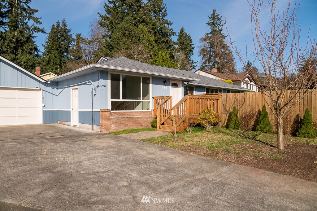 425 240th Street Southwest Bothell, WA 98021 - Photo 14 of 20