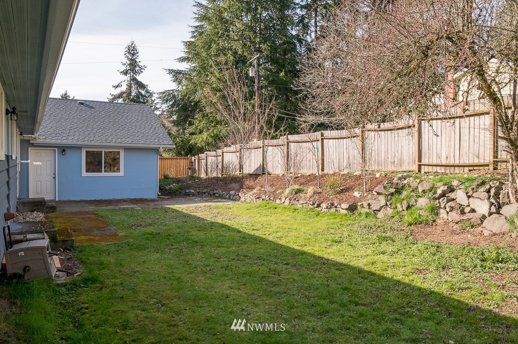 425 240th Street Southwest Bothell, WA 98021 - Photo 17 of 20