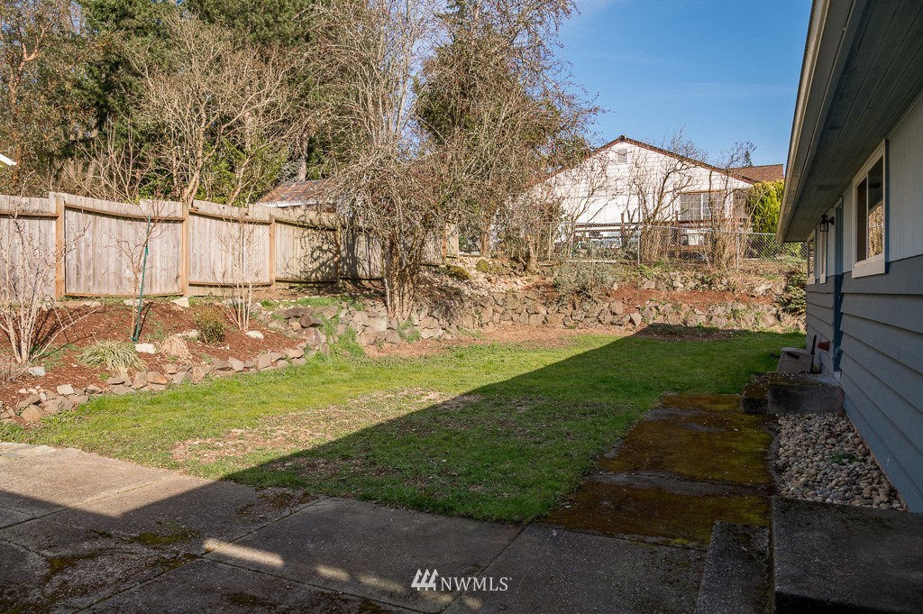425 240th Street Southwest Bothell, WA 98021 - Photo 18 of 20