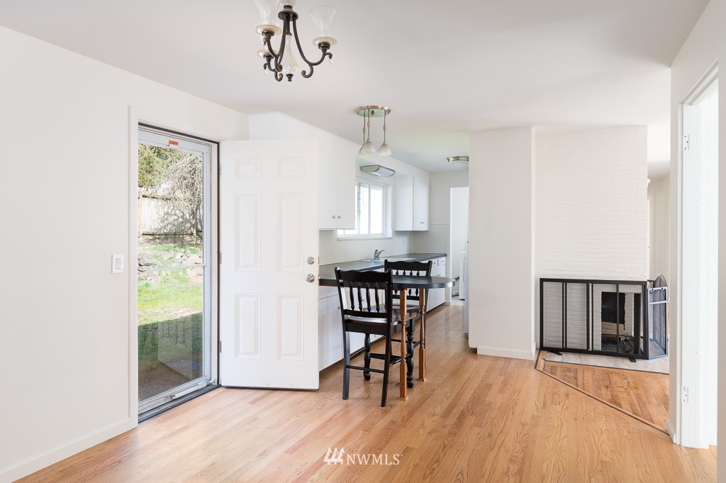 425 240th Street Southwest Bothell, WA 98021 - Photo 6 of 20