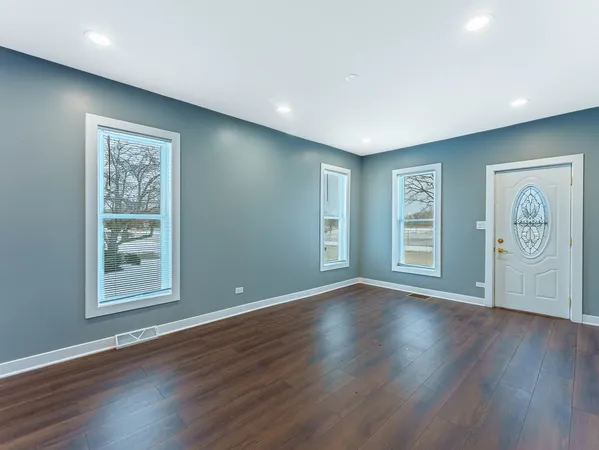 $340,000 | 214 South Prospect Street, Marengo, IL 60152