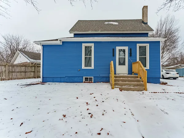 $340,000 | 214 South Prospect Street, Marengo, IL 60152