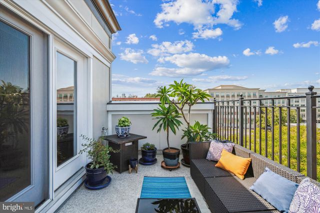 $970,000 | 235 West Street, Annapolis, MD 21401