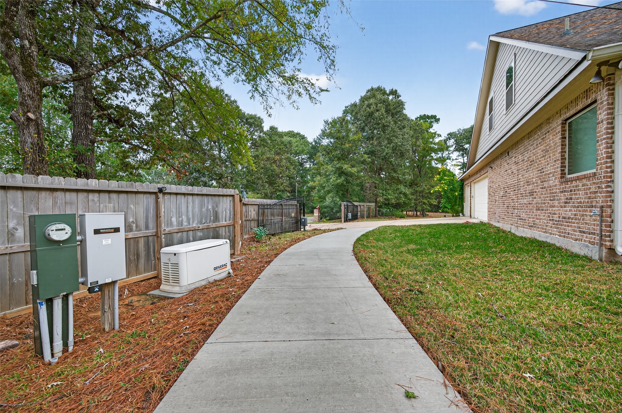 12322 High Fire Road Montgomery, TX 77356 - Photo 42 of 45 Generac whole home generator to power the home.