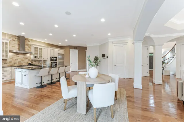 $9,000 | 829 Golden Arrow Street, Great Falls, VA 22066