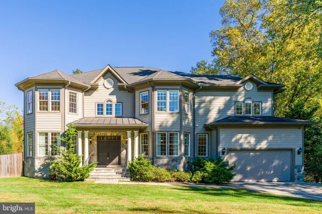 $9,000 | 829 Golden Arrow Street, Great Falls, VA 22066