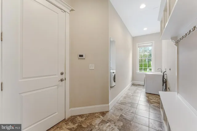 $9,000 | 829 Golden Arrow Street, Great Falls, VA 22066