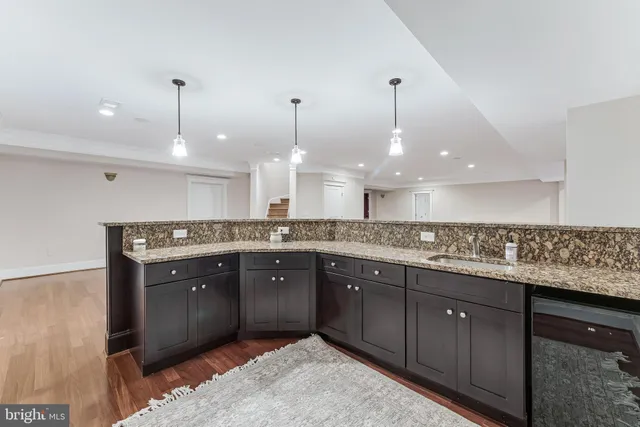 $9,000 | 829 Golden Arrow Street, Great Falls, VA 22066